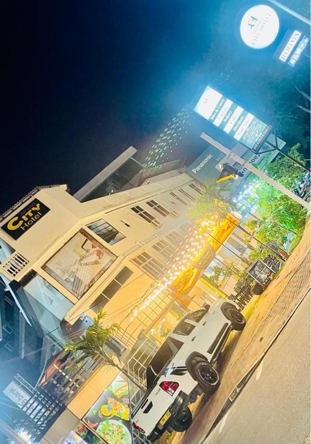 Airport City Hotel Katunayaka Eksteriør bilde